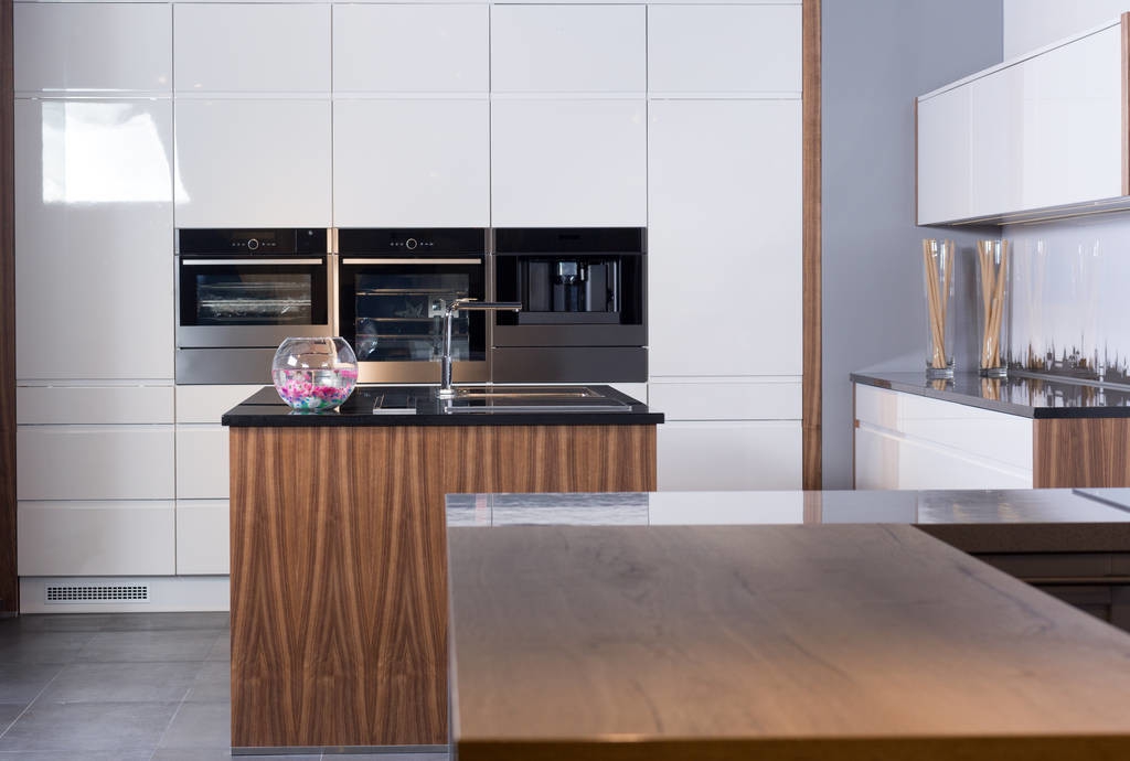 厨房台面大理石和石英石差价,厨房台面用大理石好还是石英石好