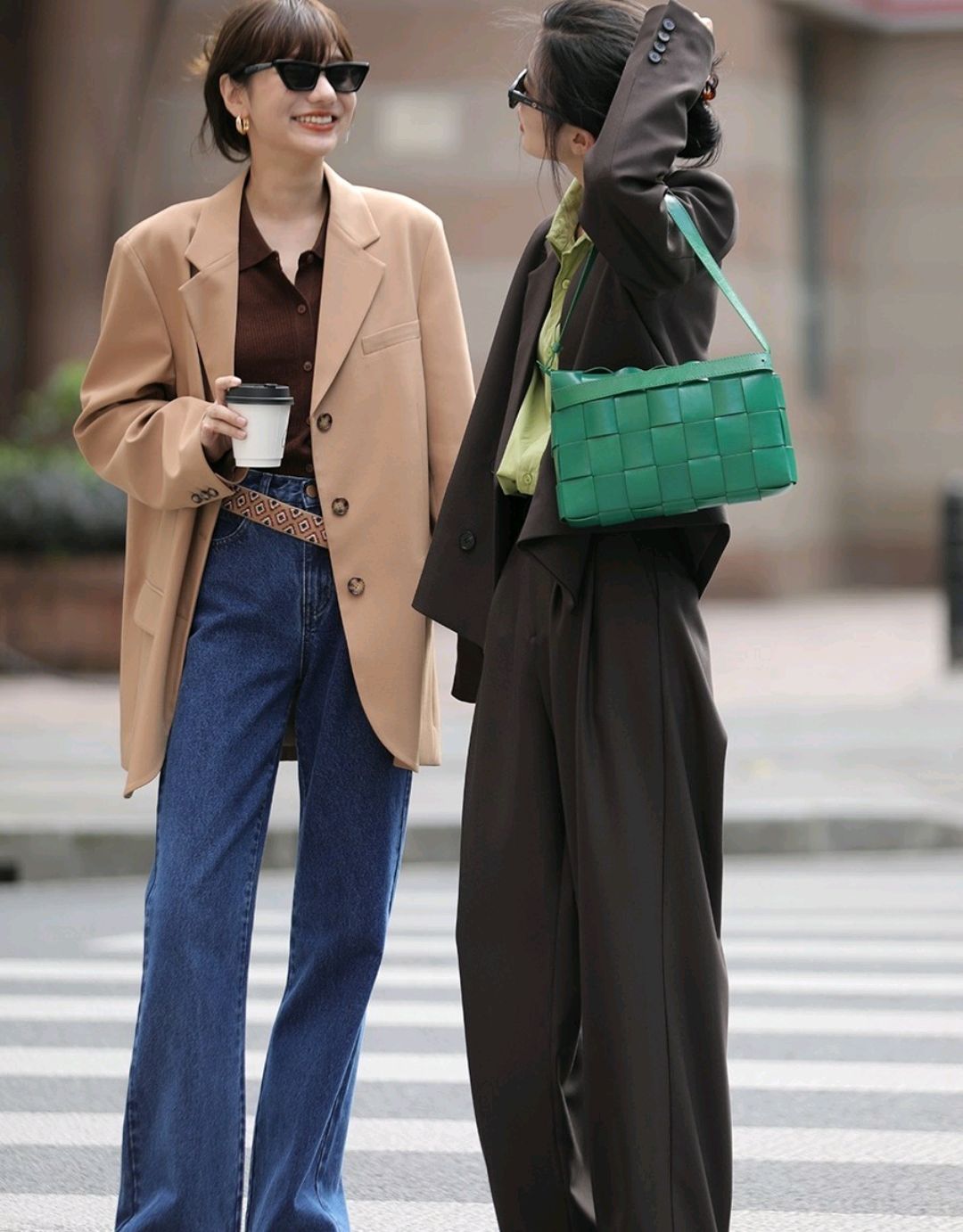 高端驼色毛呢大衣穿搭高级感,呢子大衣配直筒裤穿搭高级感