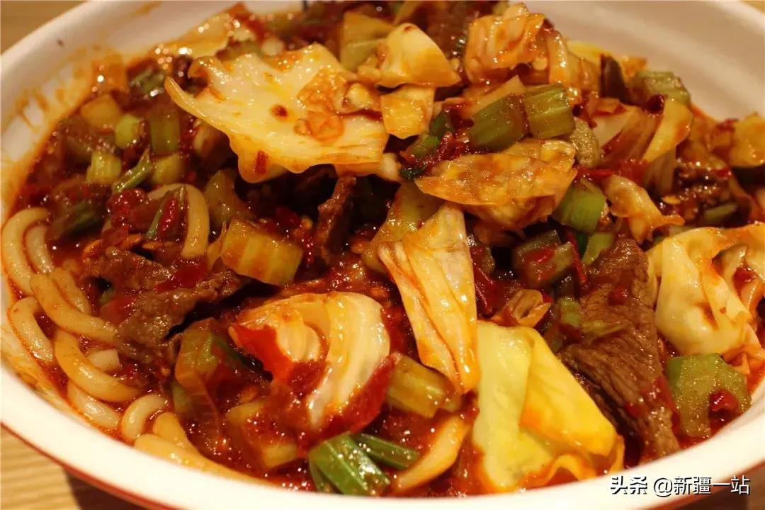 乌鲁木齐美食网红牛腩米粉,乌鲁木齐米粉推荐排行榜