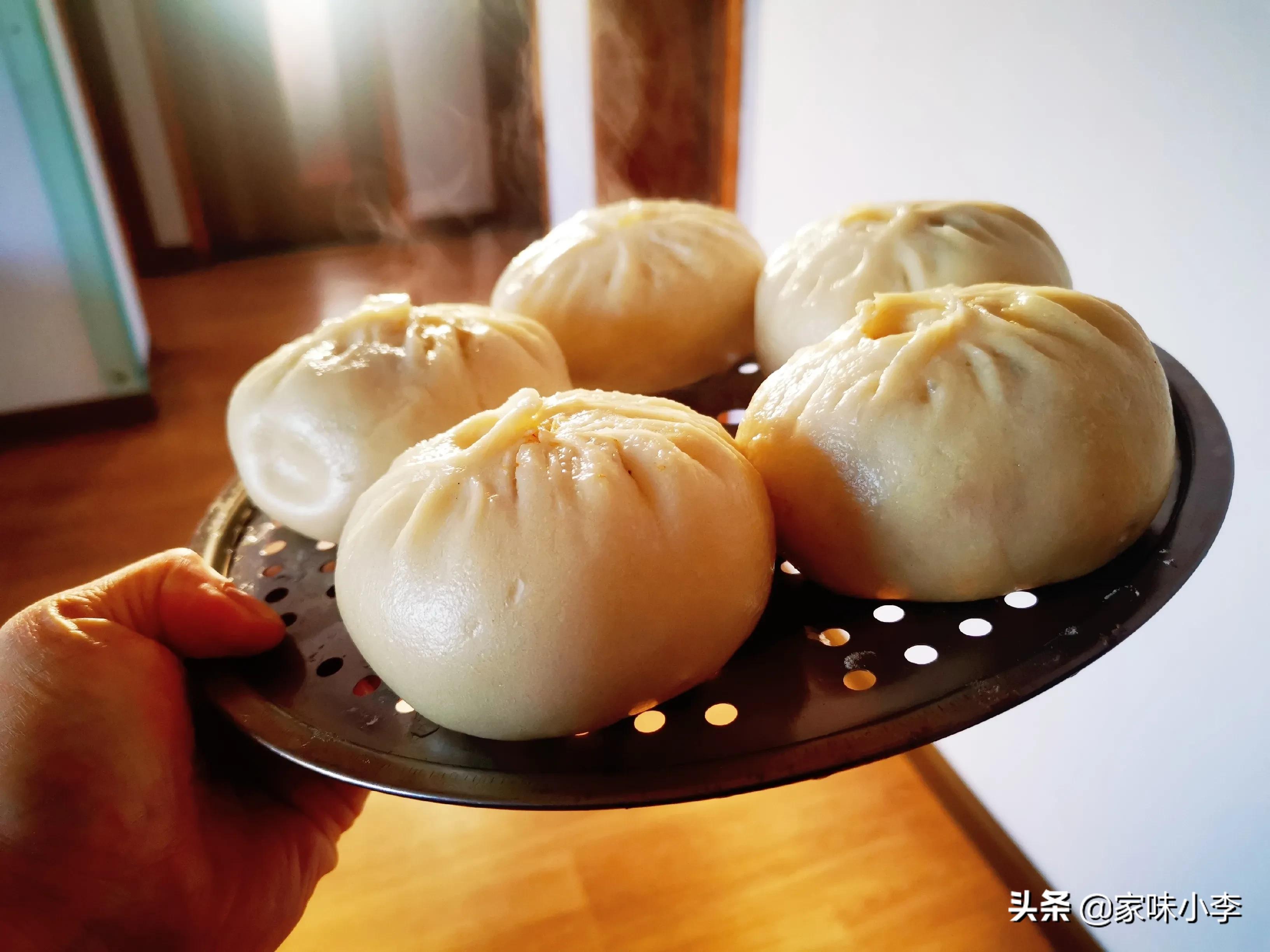 冷冻包子生坯是冷水蒸还是开水蒸,蒸包子时怎么才能让包子蓬松好吃