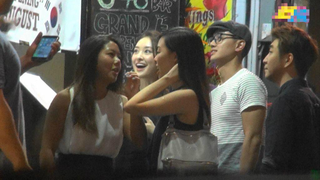 秦沛女儿郑俊弘照片,郑俊弘和秦沛的女儿