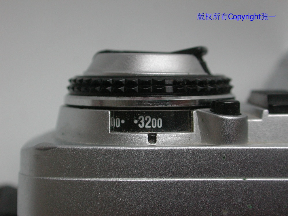 由中国海鸥DF-300贴牌而来的德国RevueDF-300单反照相机！