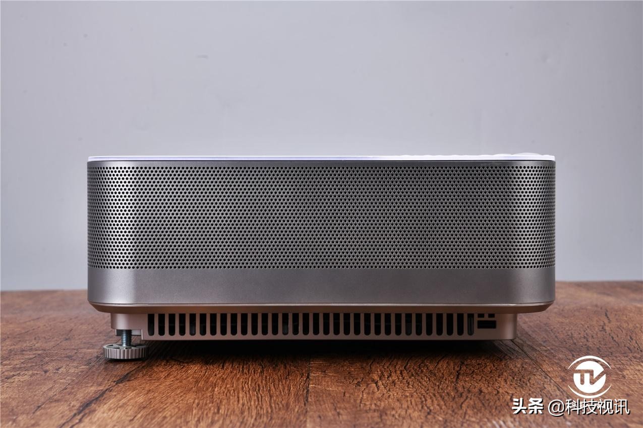 护眼便携影院高亮激光投影,流光溢彩显示器神光同步