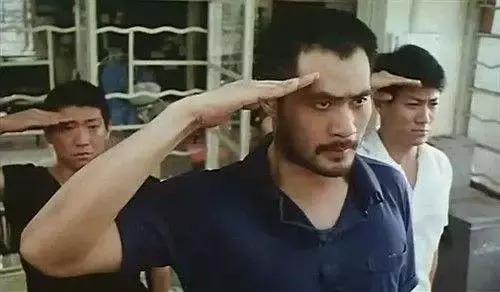 长恶人脸，竟是老婆奴！他拍风月片，被骂低俗，一幅画能卖出80万