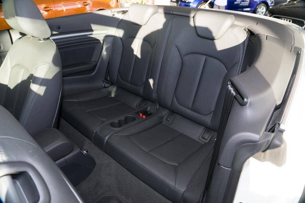 奥迪a3敞篷版停产了吗,二手奥迪a3敞篷多少价位合适