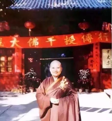 李娜出家的辛酸历史,出家歌手李娜歌坛地位