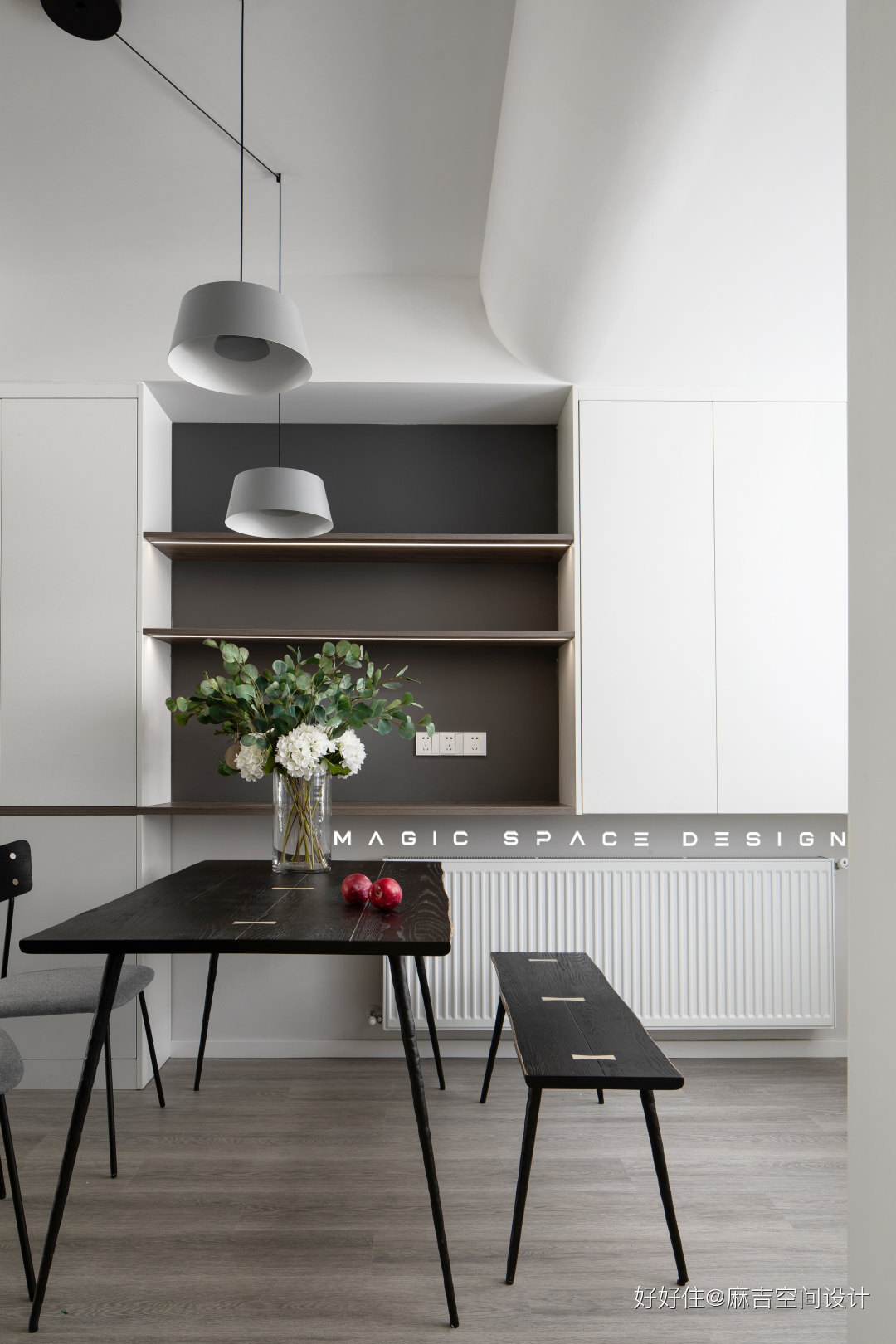 170平客厅阳台现代简约设计,北阳台西厨现代轻奢