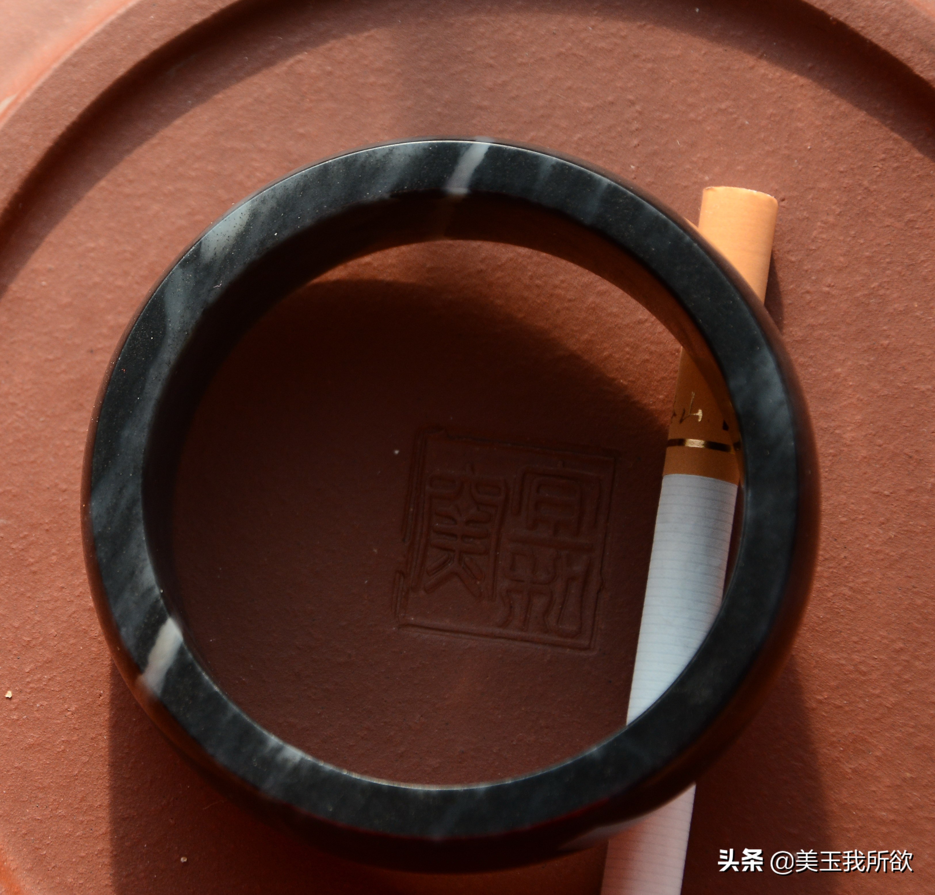 和田玉碧玉多色的手镯图片,和田玉手镯青玉图片