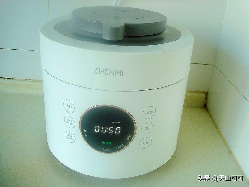 行业首创臻米智能饭煲压力锅，合二为一，做饭做菜，一台就搞定