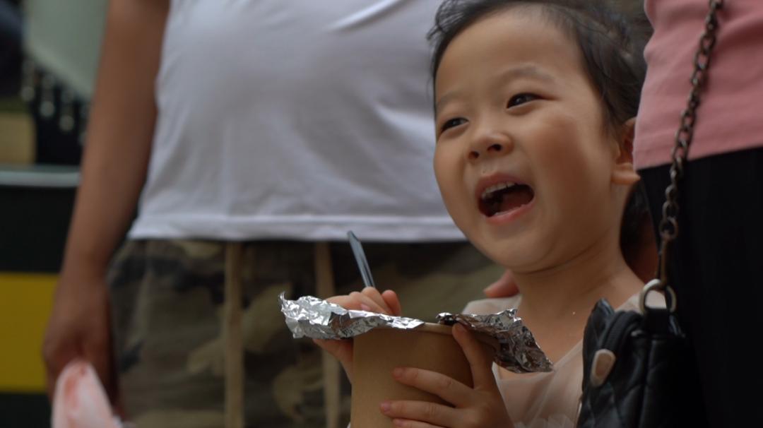 石家庄腹语小哥 (石家庄90后腹语师拍段子年入千万)