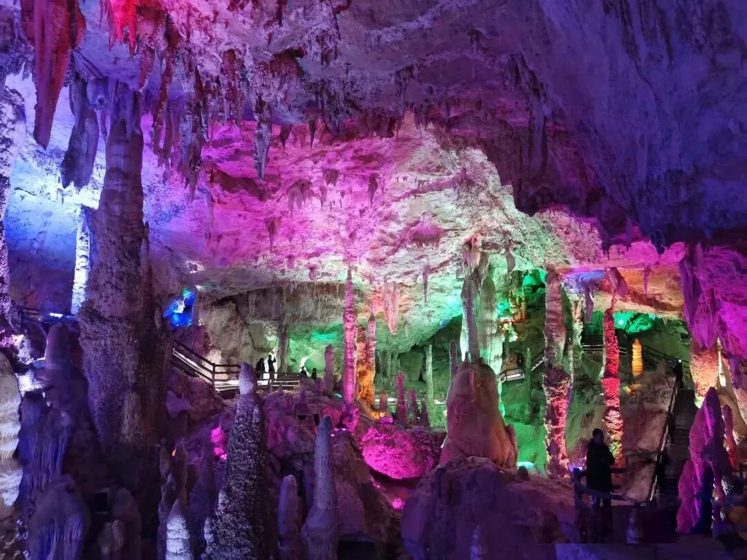 今天宜良景点哪里好玩,宜良好玩的夜景