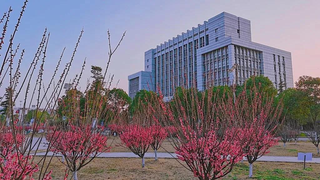 湖北国土资源职业学院单招报名费,湖北国土资源职业学院单招容易吗