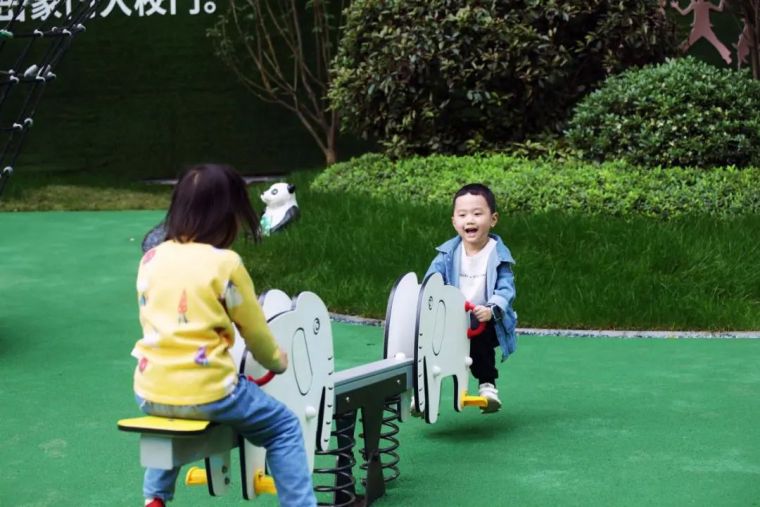 被这波互动设计，治好了带孩子的焦虑