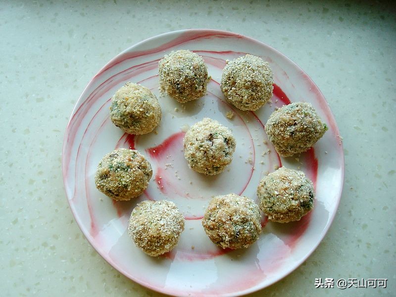 丸子怎么做才好吃不辣不上火,丸子怎么做又滑又嫩又有弹性