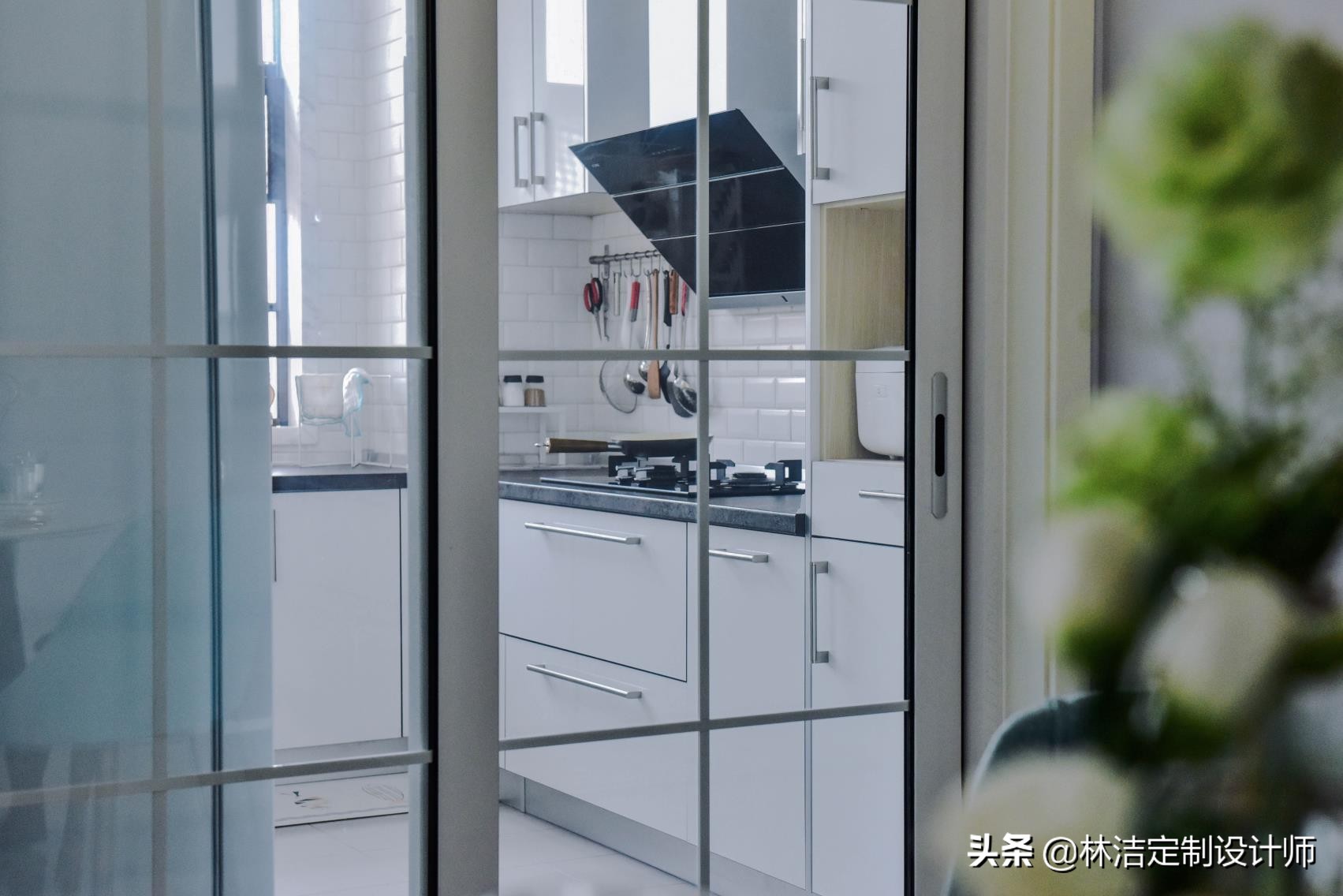 品质生活从门窗开始,品质生活从布美家墙布开始