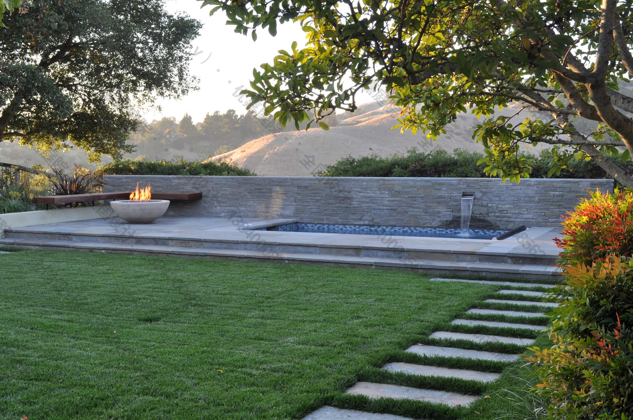 看完才知道这套别墅如此简单,看完院子的感受