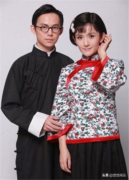 何炅穿越人海拥抱谢娜,何炅和谢娜穿越人海拥抱