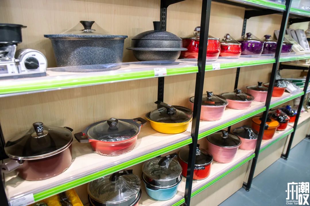 从韩国回来在超市买东西,从韩国进口商品