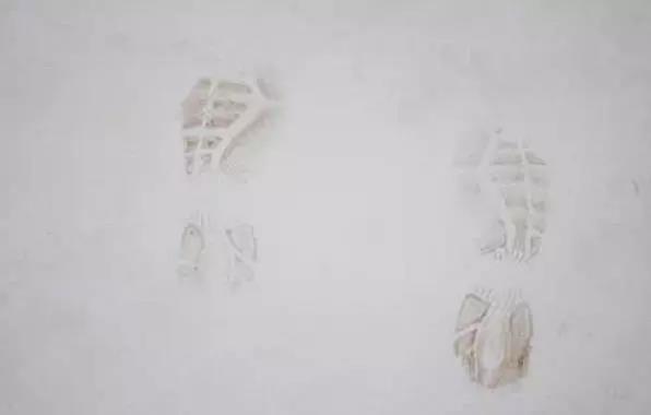 家里白墙小孩涂脏了怎么补救,墙面被孩子涂鸦怎么刷