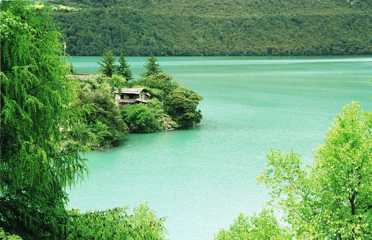 中国唯一不收费的高速公路,中国旅游风景最好的四条高速