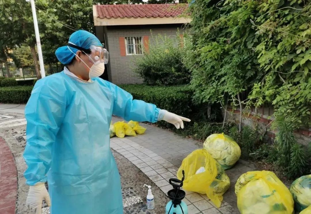 西罗园社区卫生服务中心：*党**旗飘飘——基层风采（支部篇）