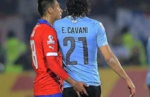 曼联球星卡瓦尼道歉,曼联球星卡瓦尼