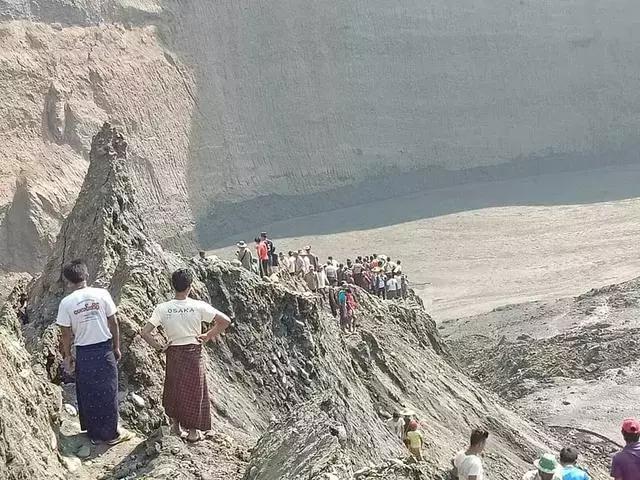 缅甸帕敢翡翠矿区发生大规模塌方,缅甸翡翠矿区塌方