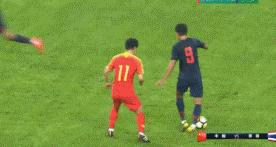 评论:昨夜的南宁,肥硕的国足鸡和高飞的泰国鹰