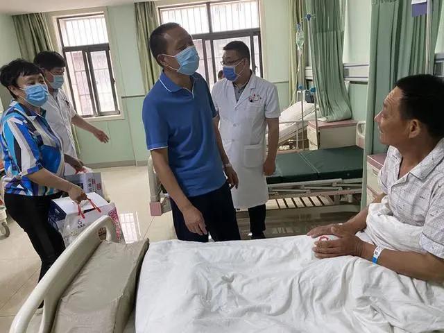 省残联残疾人捐赠活动,陕西省慈善协会帮助特困老人