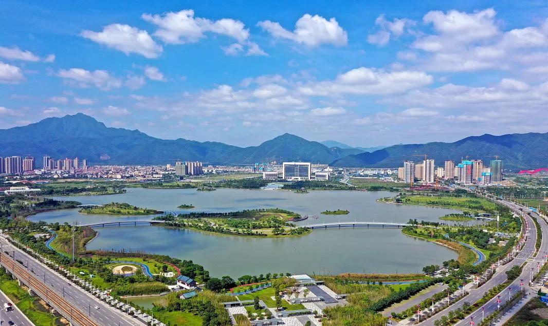 住在市府新区的感受,住在山里真好