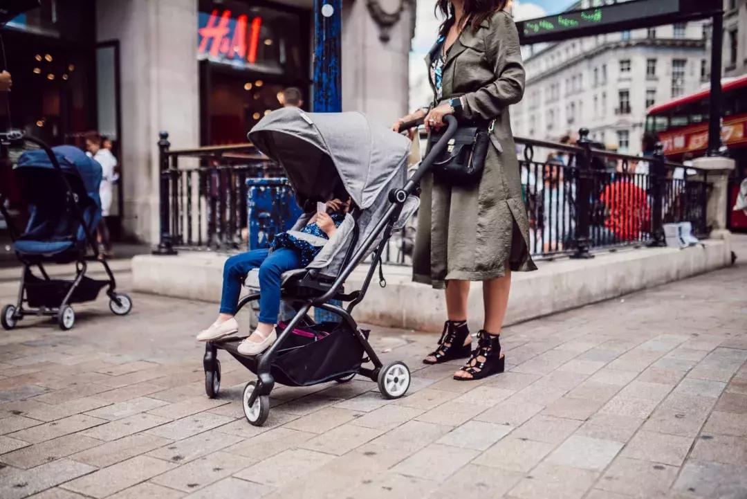 国外带娃省钱神器,带孩子出去神器