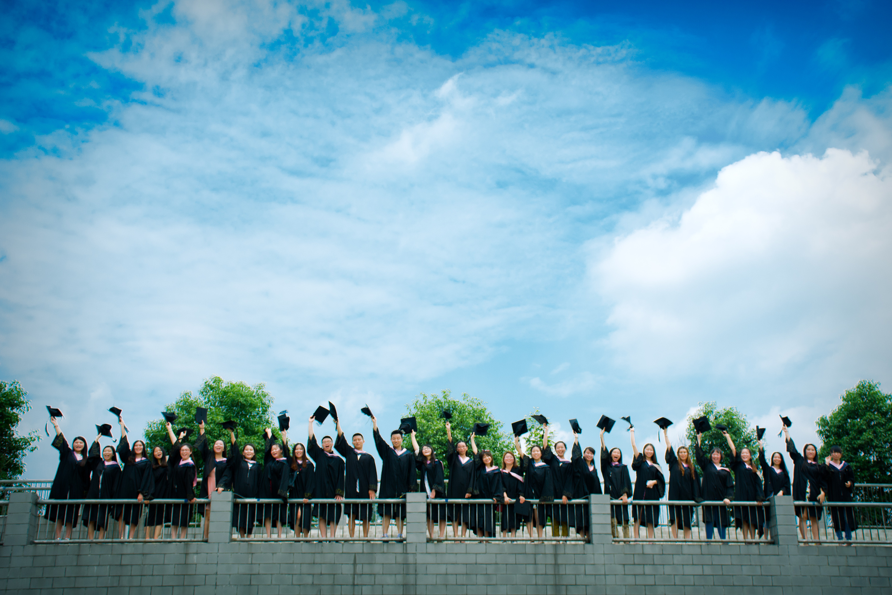 军队文职大专生的技术岗,军队文职招聘必须要应届生吗