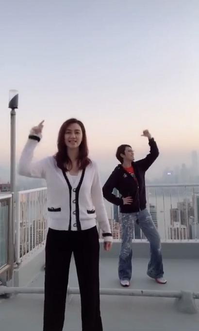 48岁洪欣复出后有点憔悴,48岁洪欣最惊艳的图片