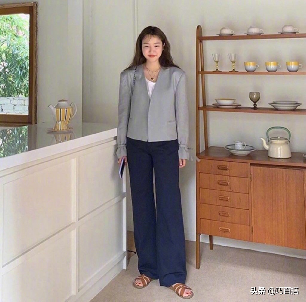 穿搭初秋这样穿不输韩国小姐姐,韩系穿搭秋季高级格子内搭