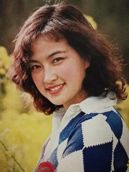 刘晓庆曾经历过4段婚姻,60岁刘晓庆与前夫相拥而泣