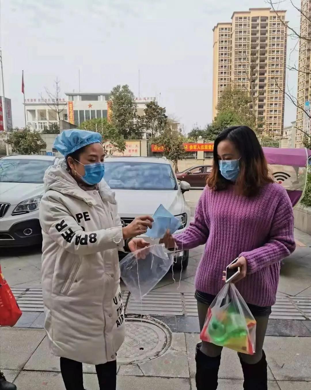 二十天创办一个口罩厂，周禄英：政府需要，群众需要，值得干