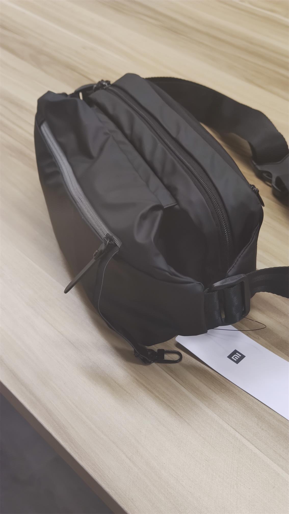 小米推出多功能运动休闲胸包69元,小米多功能都市胸包老款