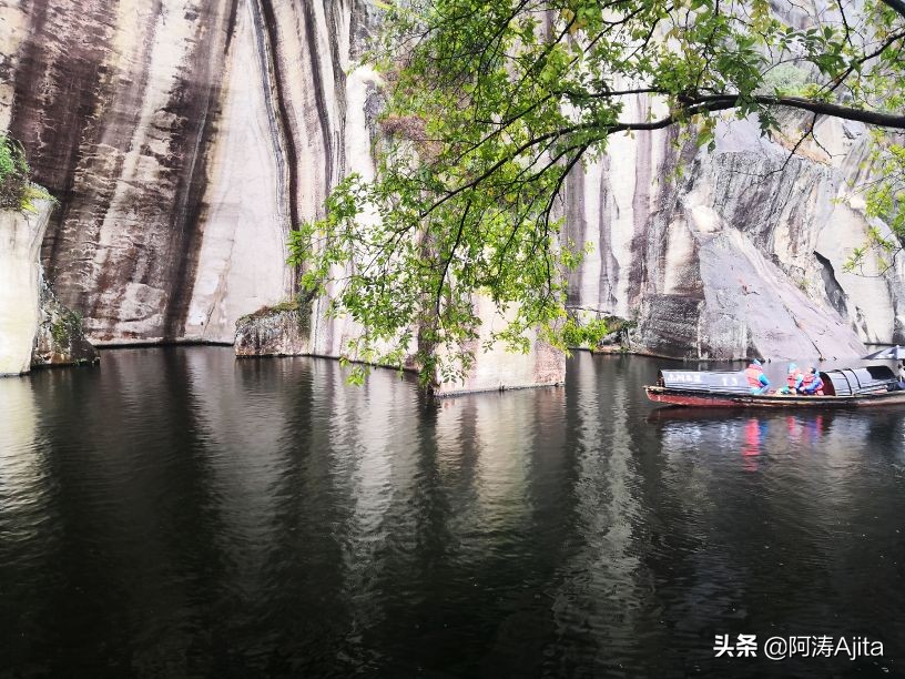 勿谓湖小,天在其中:绍兴东湖