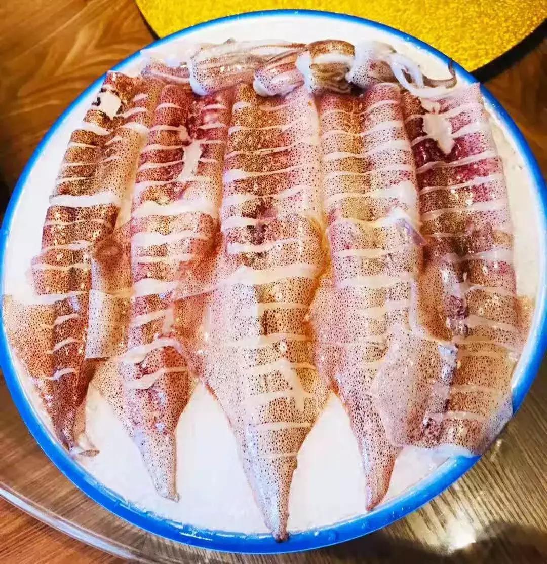 她17岁逃婚出深山，如今在无锡，开了南长街上最大的酒楼