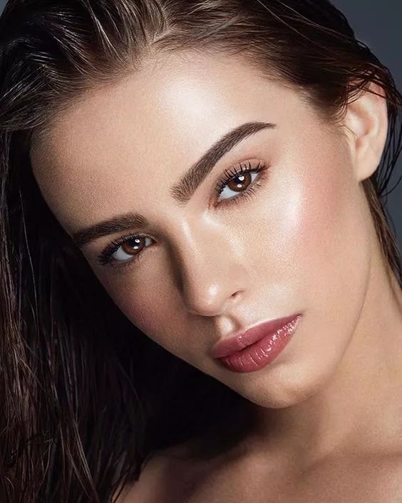 夏日肌肤降温,夏季炎热如何护肤保湿防晒