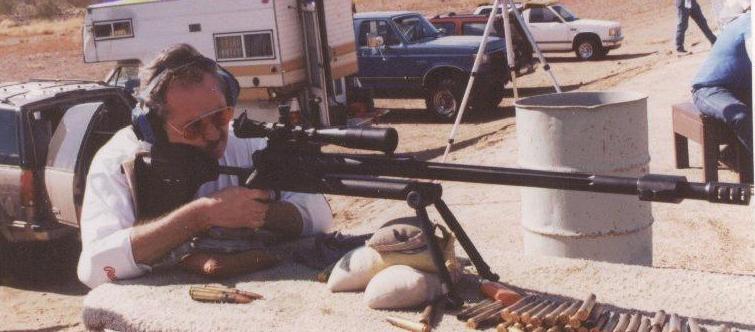 详解巴雷特反器材步枪的由来,它真的不是当狙用