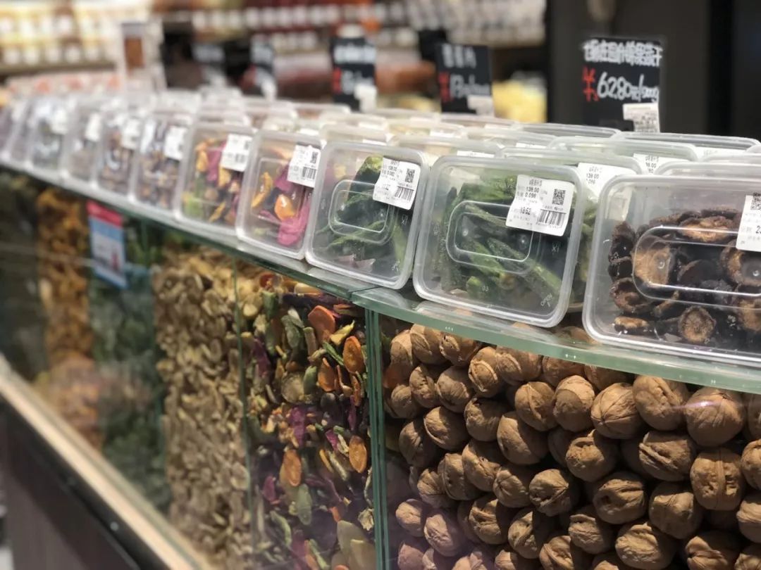 开店1小时就被挤爆:这家店凭什么让人感动到哭