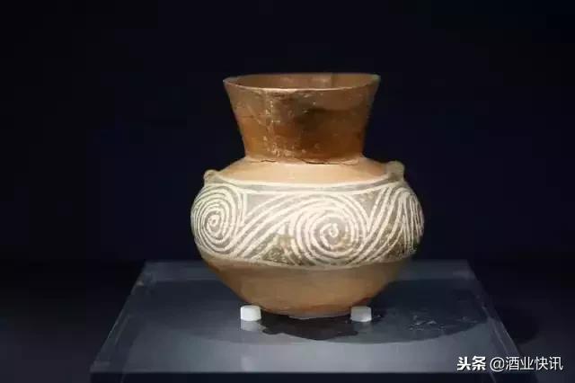 仰韶出土了大量彩陶,仰韶文化彩陶纹样书籍