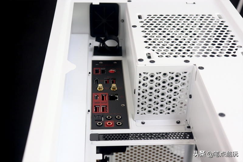 鑫谷开元t1黑色全塔大机箱评测,鑫谷开元t1能横装显卡吗