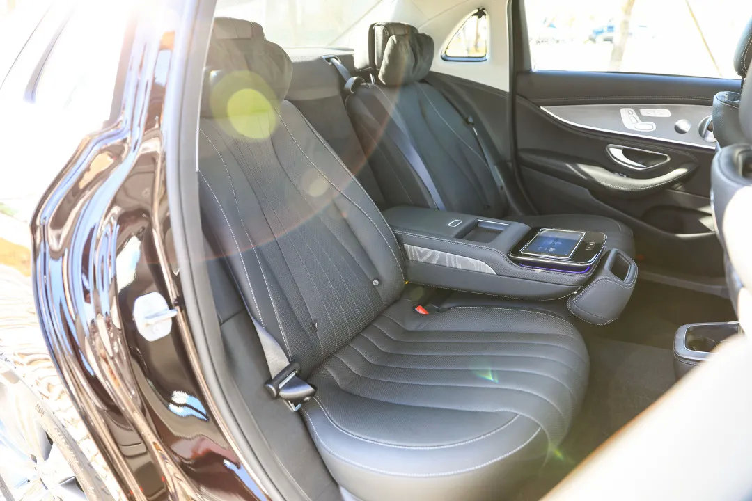 和年轻人在一起感受年轻,2021款奔驰e级进口260试驾