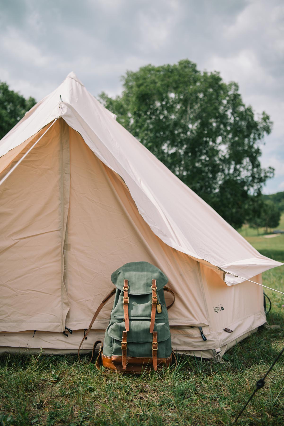 拥有这21件高颜值户外装备，让我们的草原野餐会像家里般优雅