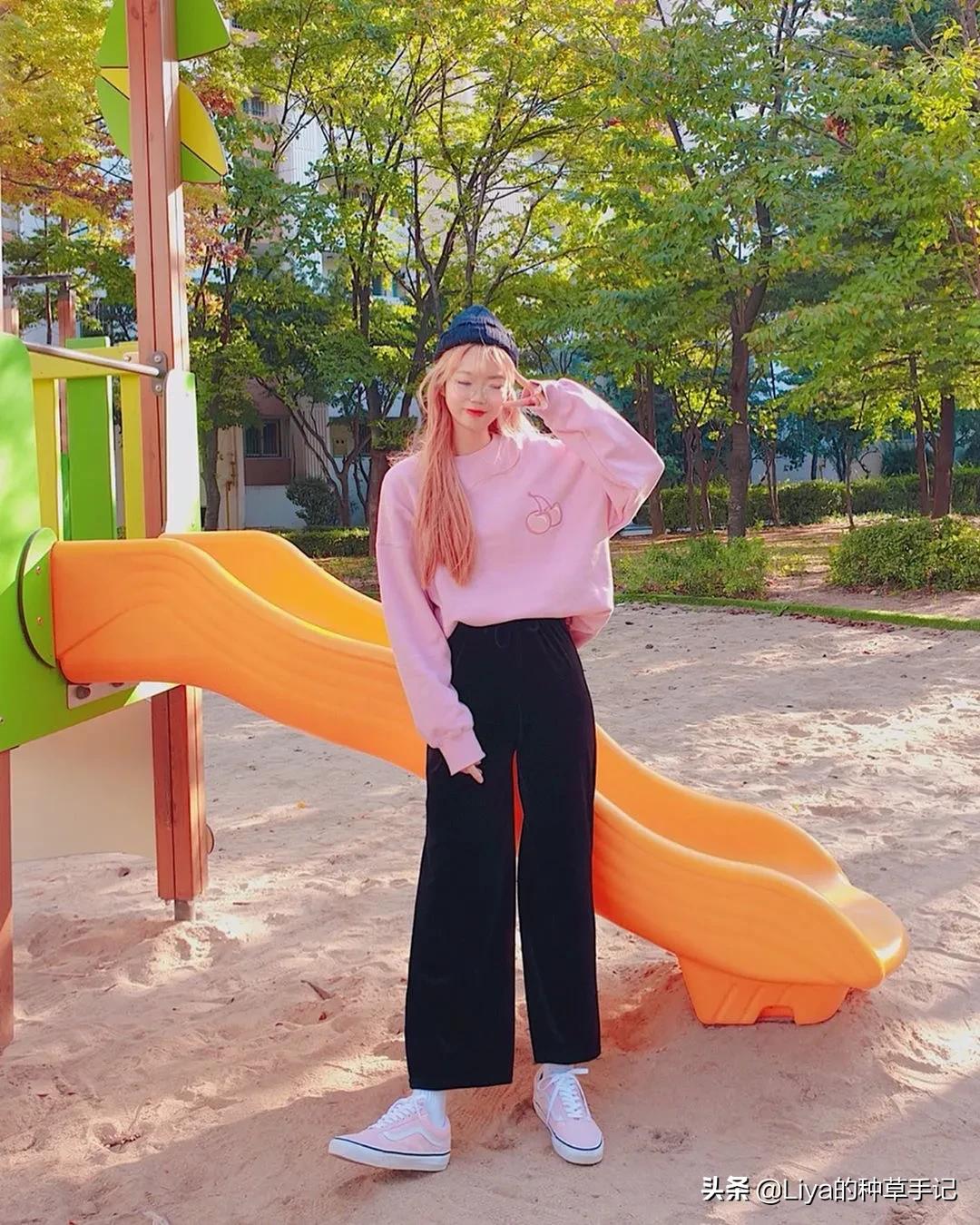 穿错卫衣显胖,宽松卫衣怎么搭配帆布鞋