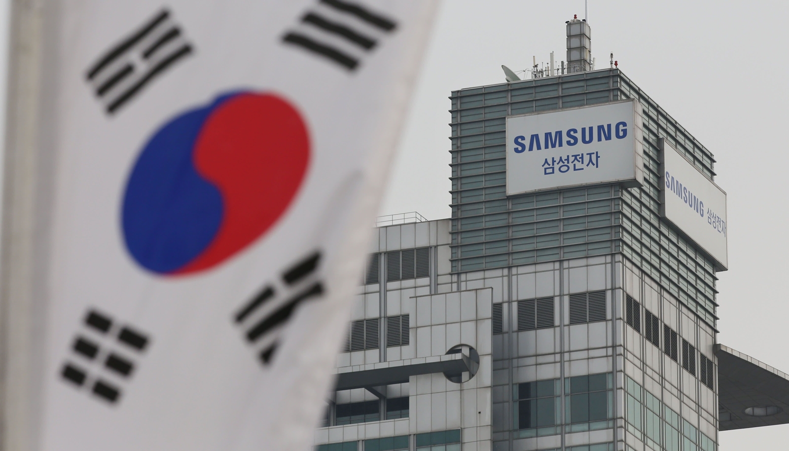 看了韩国人对三星的态度，对比下国人对华为，寒心