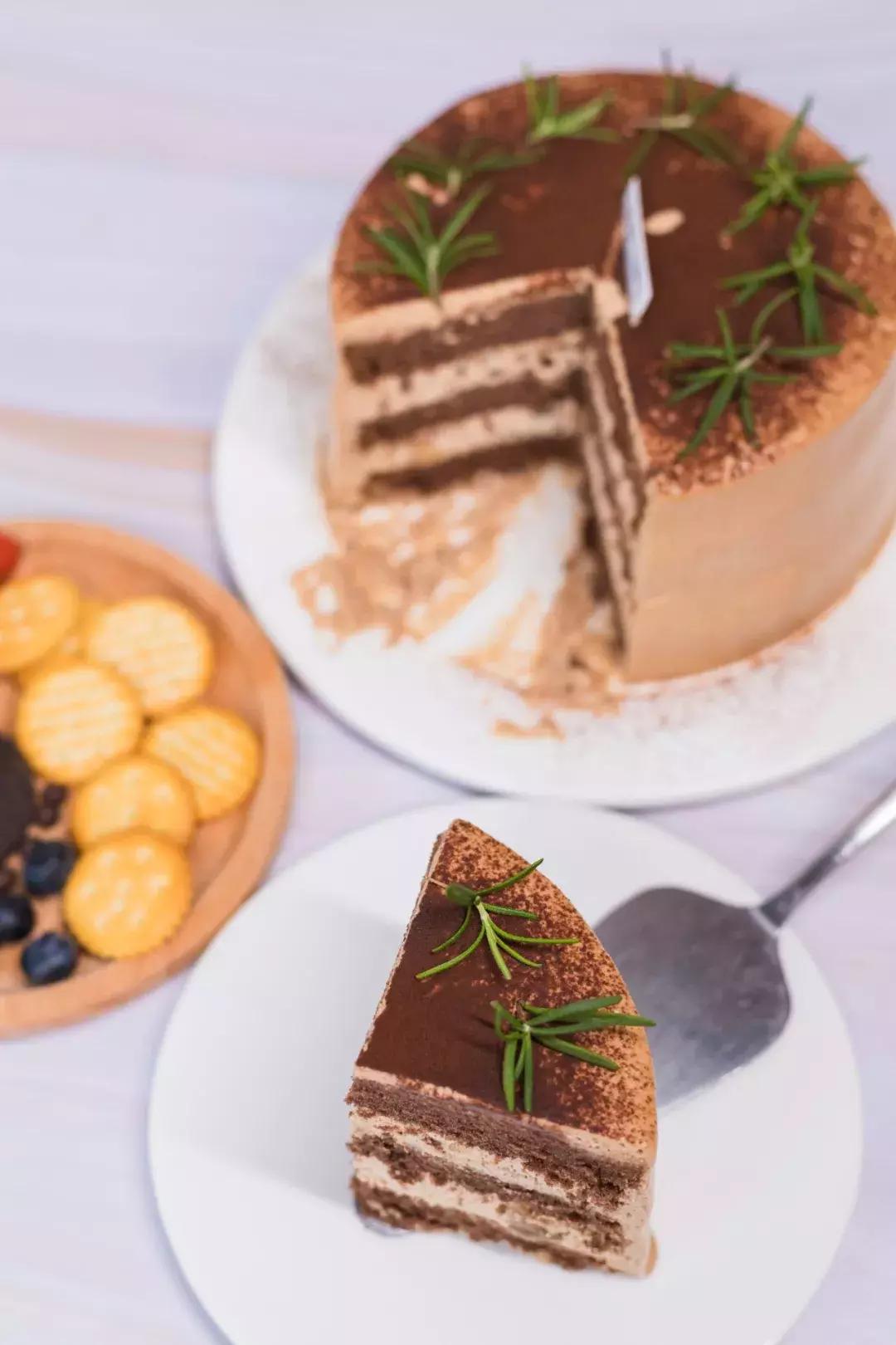 为了这家蛋糕店,我想每天过生日