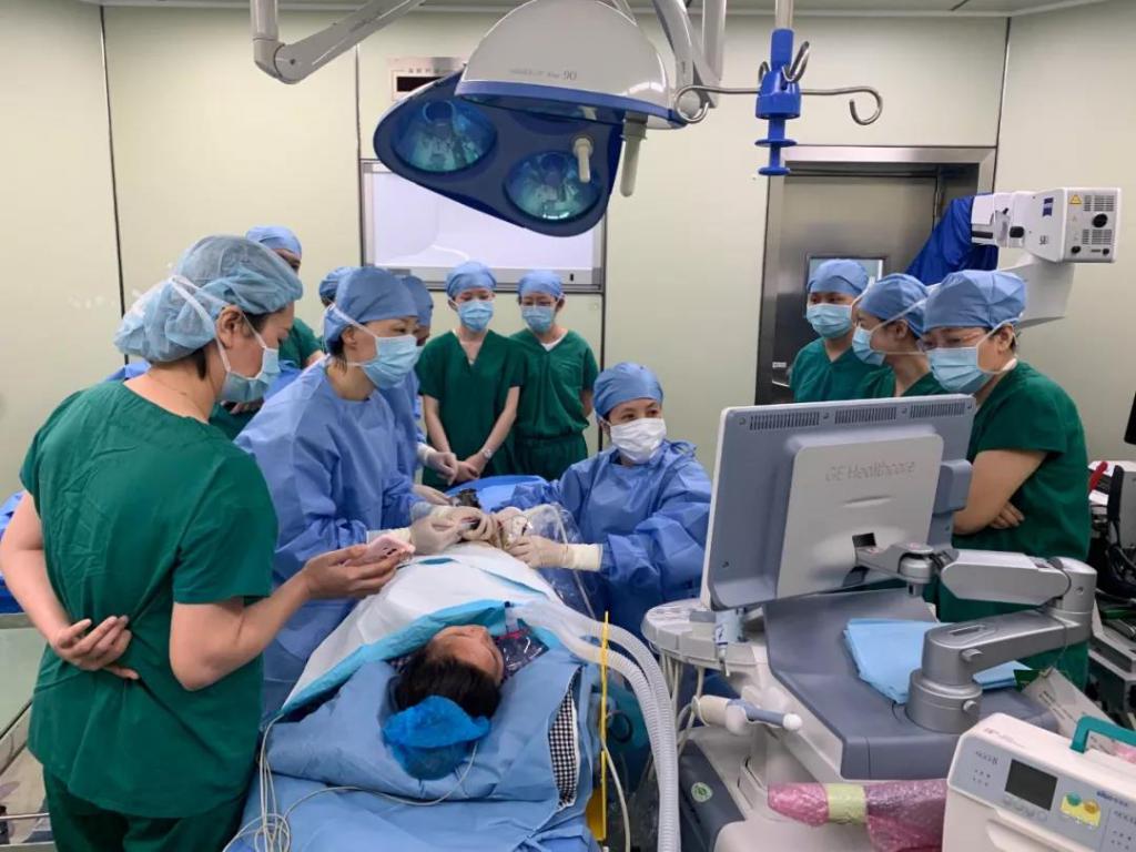 熊猫血孕期怎么监护胎儿情况,熊猫血孕妇剖腹产大出血几率